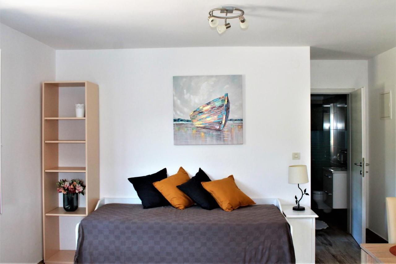 Apartmani Klaudija 발룬 외부 사진